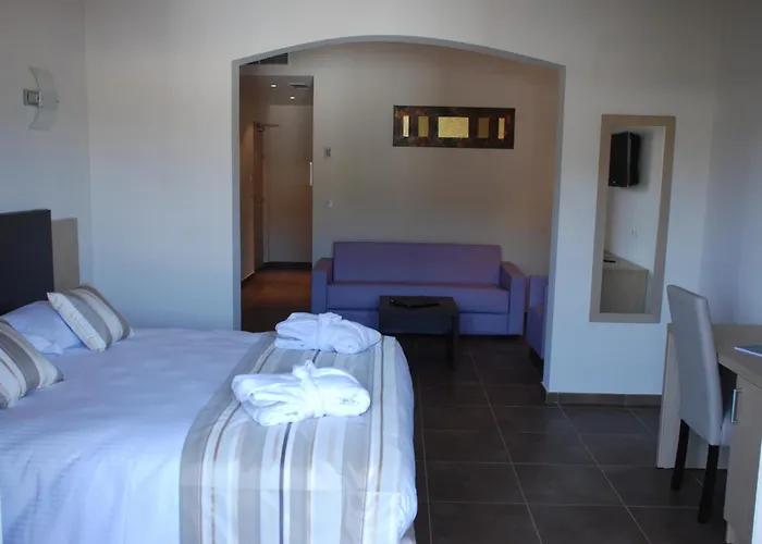 Hotel A Madonetta Bonifacio (Corsica)