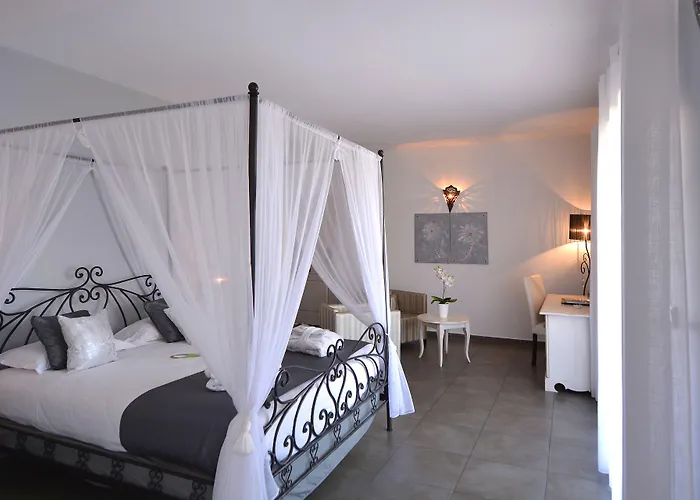 Hotel A Madonetta Bonifacio (Corsica)