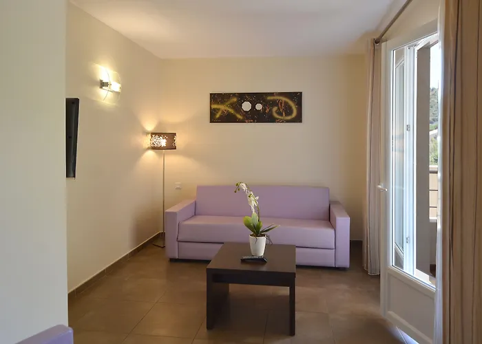 A Madonetta 3* Bonifacio (Corsica)