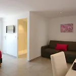 A Madonetta 3*