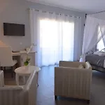 A Madonetta 3*