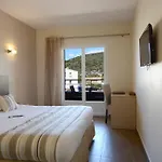 A Madonetta 3*