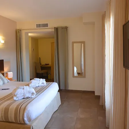 Hotel A Madonetta Bonifacio (Corsica)