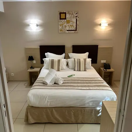 A Madonetta 3* Bonifacio (Corsica)